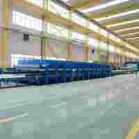 尺寸16.5*3.2米冷藏車箱體板材熱壓機(jī) 用于房艙大板生產(chǎn)