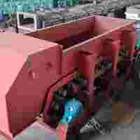 板式給料機(jī)給皮帶輸送機(jī)喂料