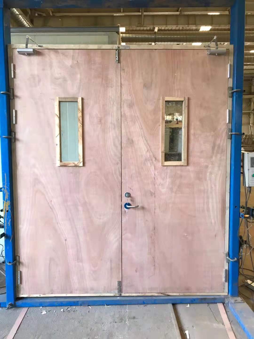 木質(zhì)防火門(mén)5