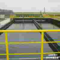 廠家直銷外墻混凝土污水池噴涂聚脲防水防腐防曬耐磨涂料