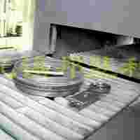 通過(guò)步進(jìn)式引導(dǎo)輪清洗機(jī)