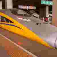 湖南盲道磚廠家--人生美只因有你--中冠全瓷盲道磚L