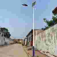 廊坊5米太陽(yáng)能路燈農(nóng)村道路照明燈海螺臂路燈桿