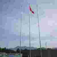 泰安億佳學(xué)校旗桿安裝注意事項(xiàng)